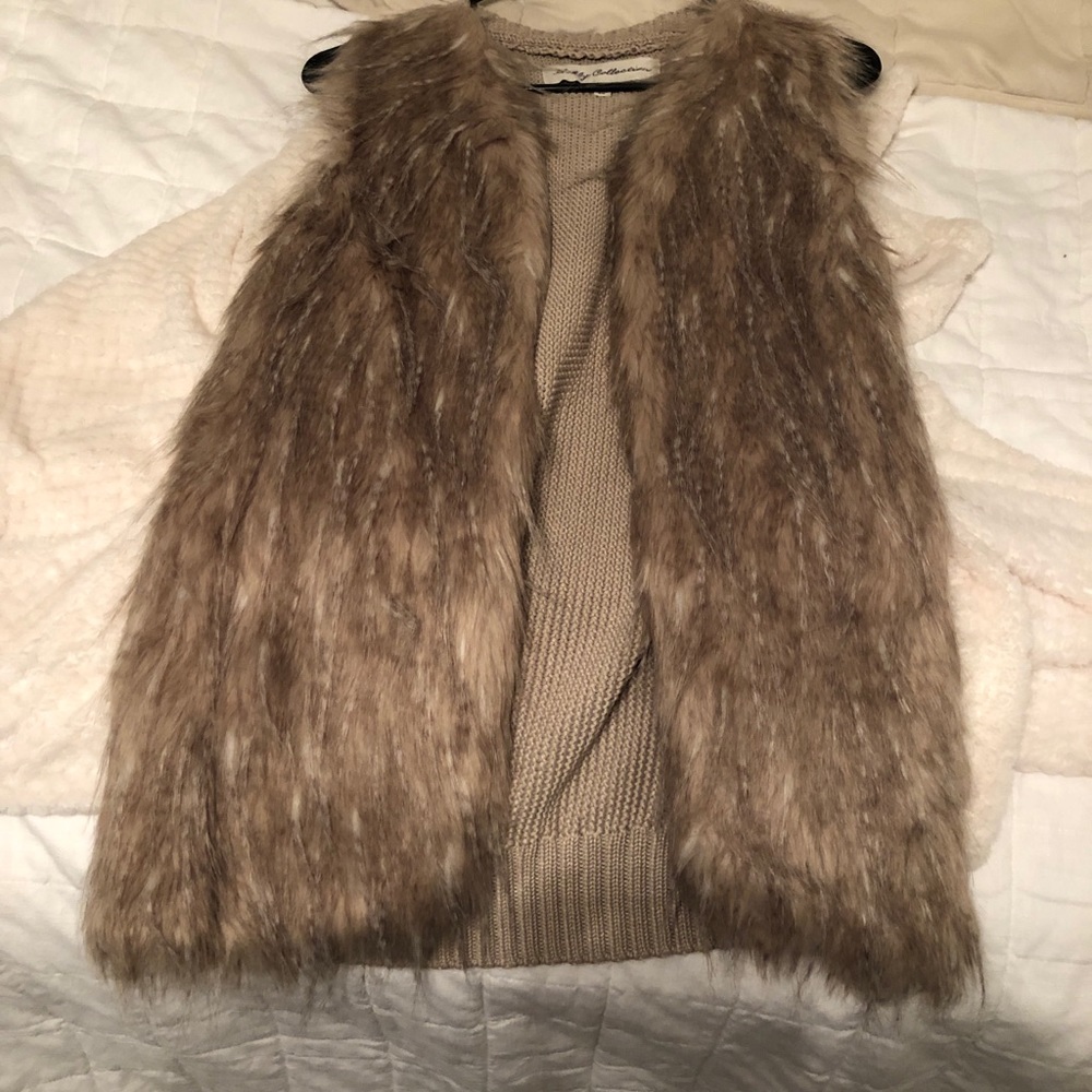 Super cute faux fur vest